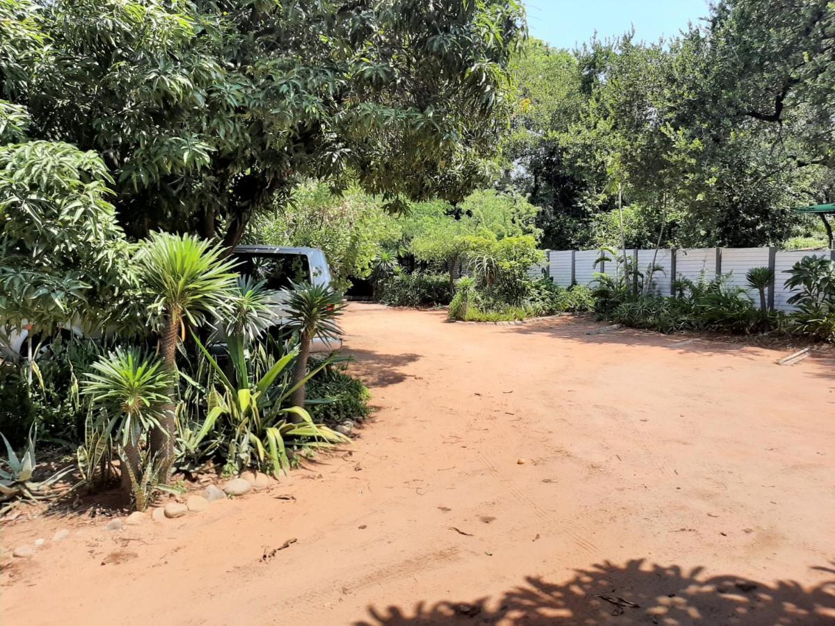 Elephant Walk Guesthouse And Back Packers Phalaborwa Ngoại thất bức ảnh