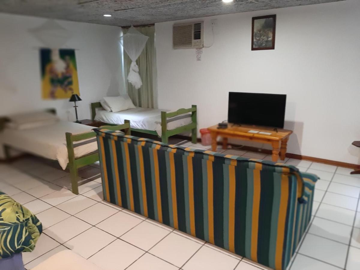 Elephant Walk Guesthouse And Back Packers Phalaborwa Ngoại thất bức ảnh