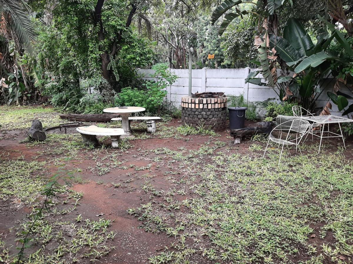 Elephant Walk Guesthouse And Back Packers Phalaborwa Ngoại thất bức ảnh