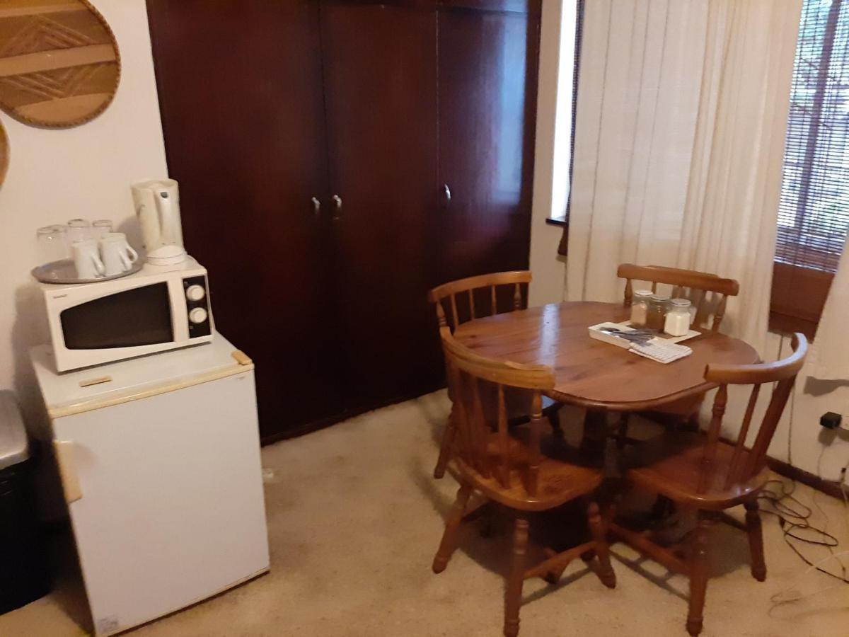 Elephant Walk Guesthouse And Back Packers Phalaborwa Ngoại thất bức ảnh
