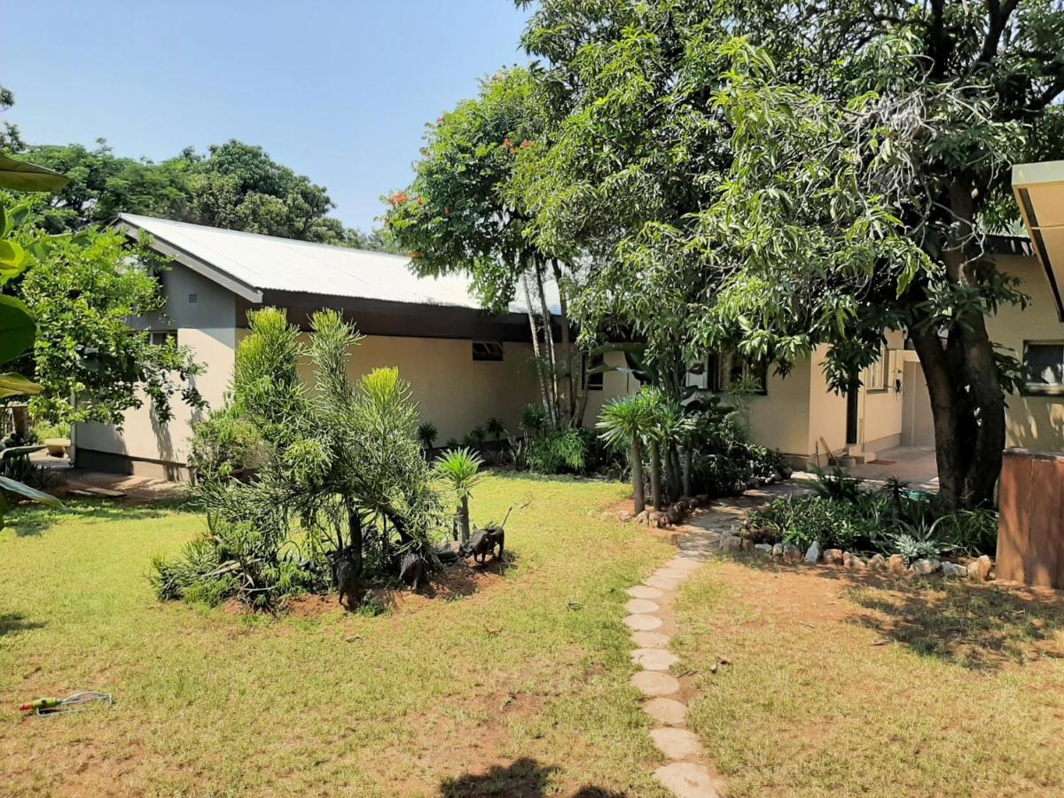 Elephant Walk Guesthouse And Back Packers Phalaborwa Ngoại thất bức ảnh