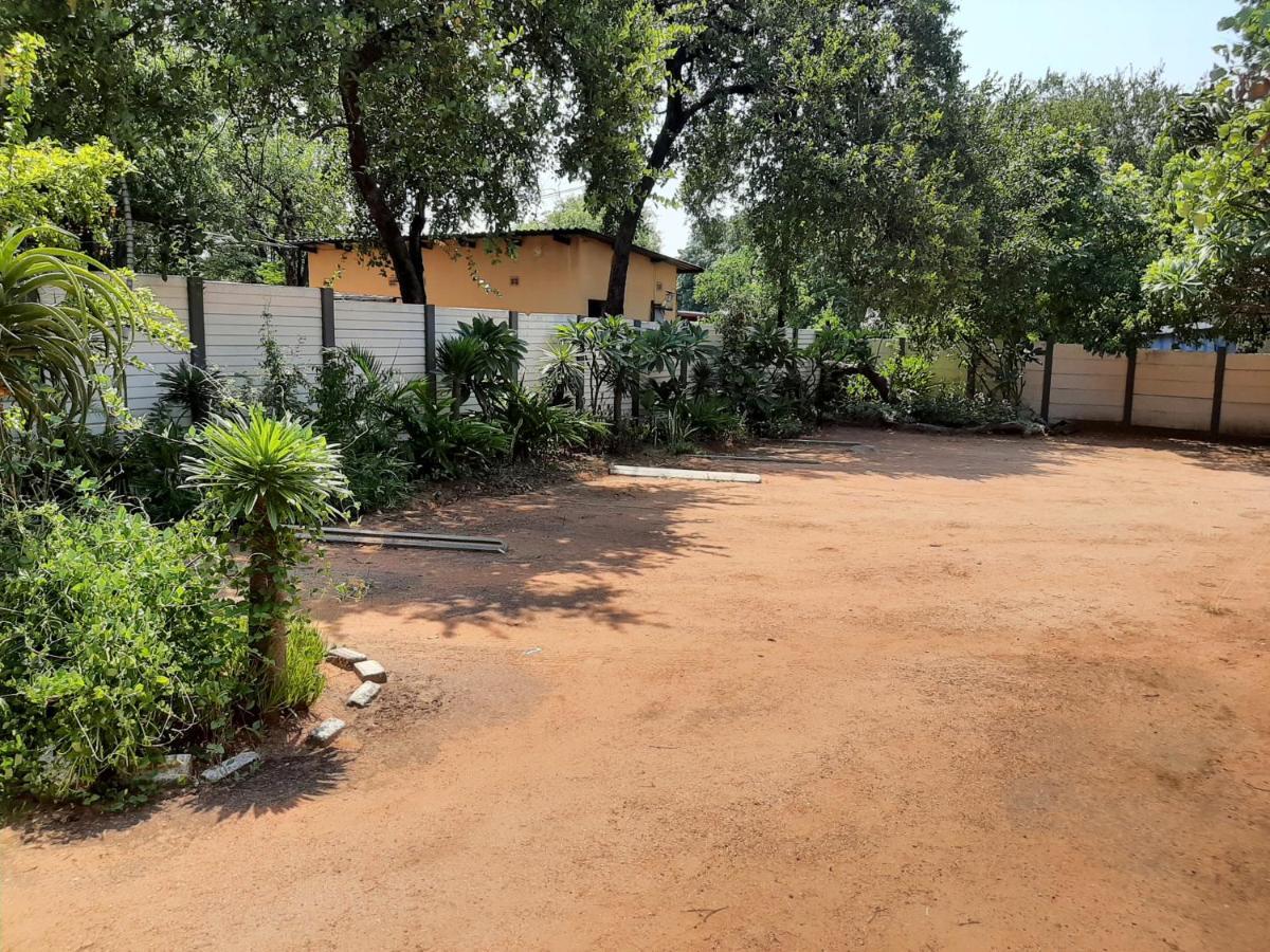 Elephant Walk Guesthouse And Back Packers Phalaborwa Ngoại thất bức ảnh