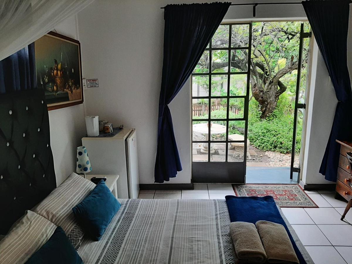 Elephant Walk Guesthouse And Back Packers Phalaborwa Ngoại thất bức ảnh